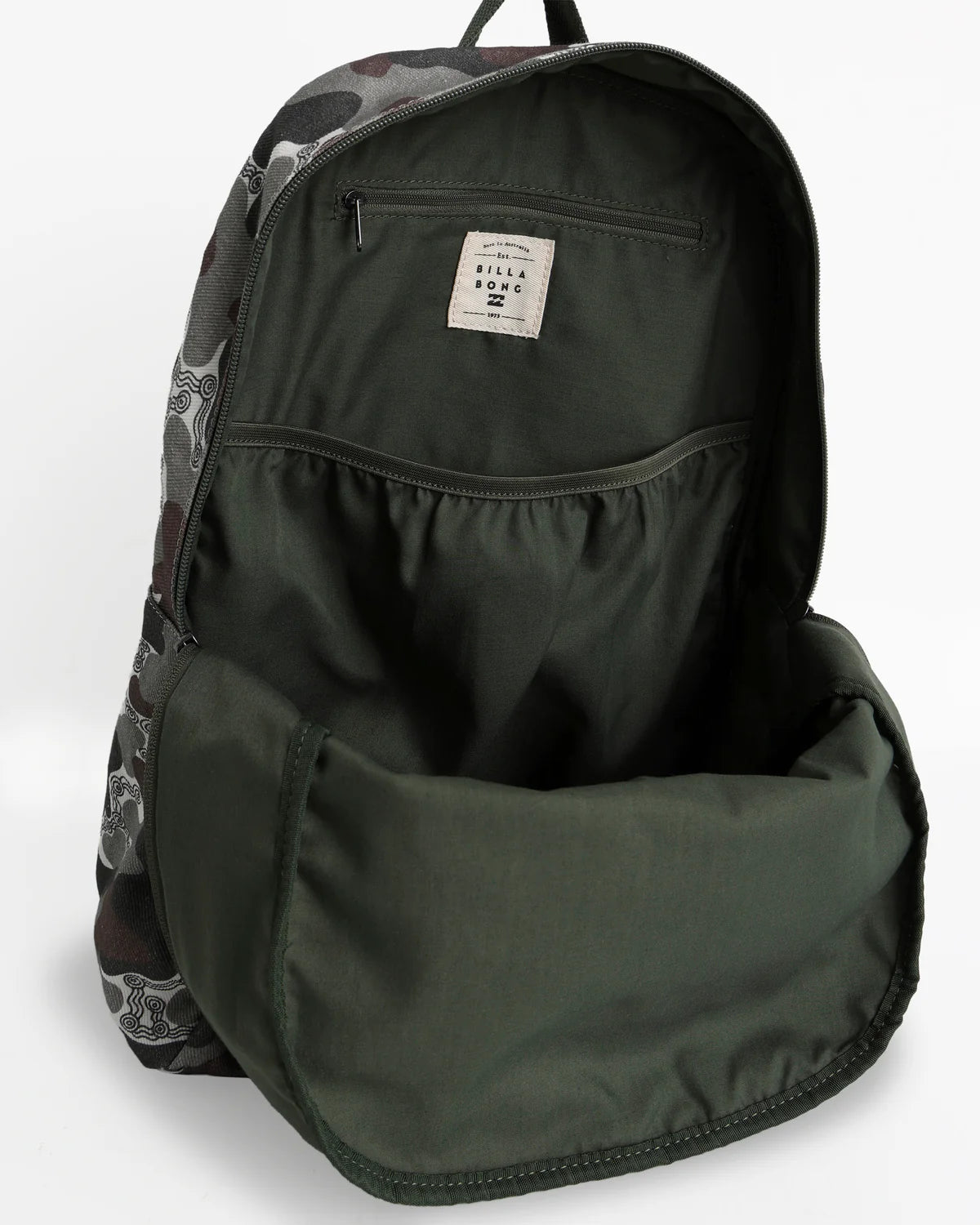 OTIS CAMO SCHOOLS OUT BACKPACK CAMO BILLABONG Cotton canvas backpack Main and front zip pockets A4 sleeve pocket Adjustable straps Logo patch