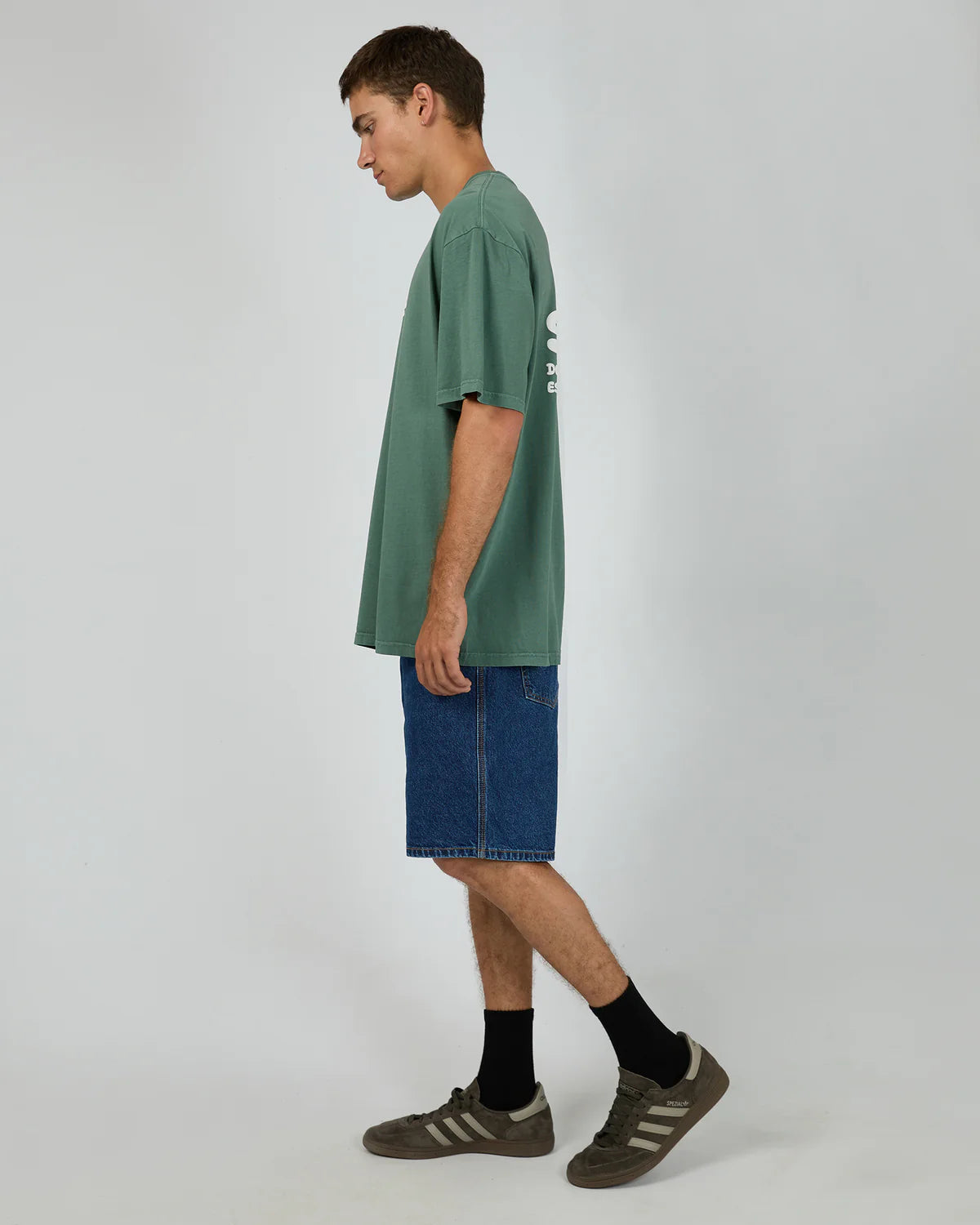 ICONIC TEE