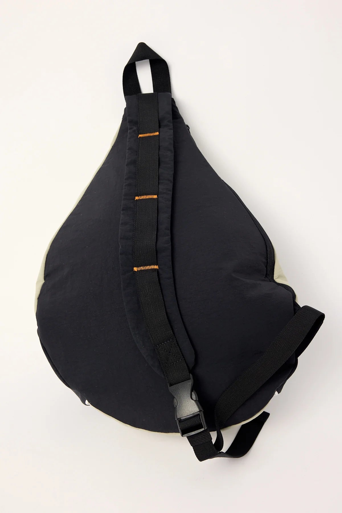 TRISECTOR SLING BAG