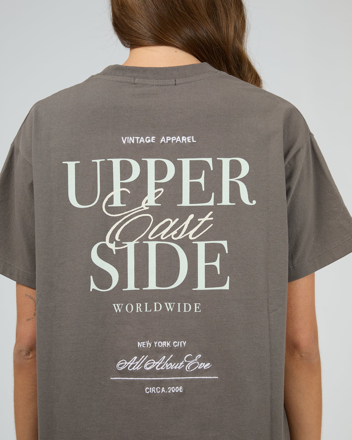 EAST SIDE RELAXED TEE