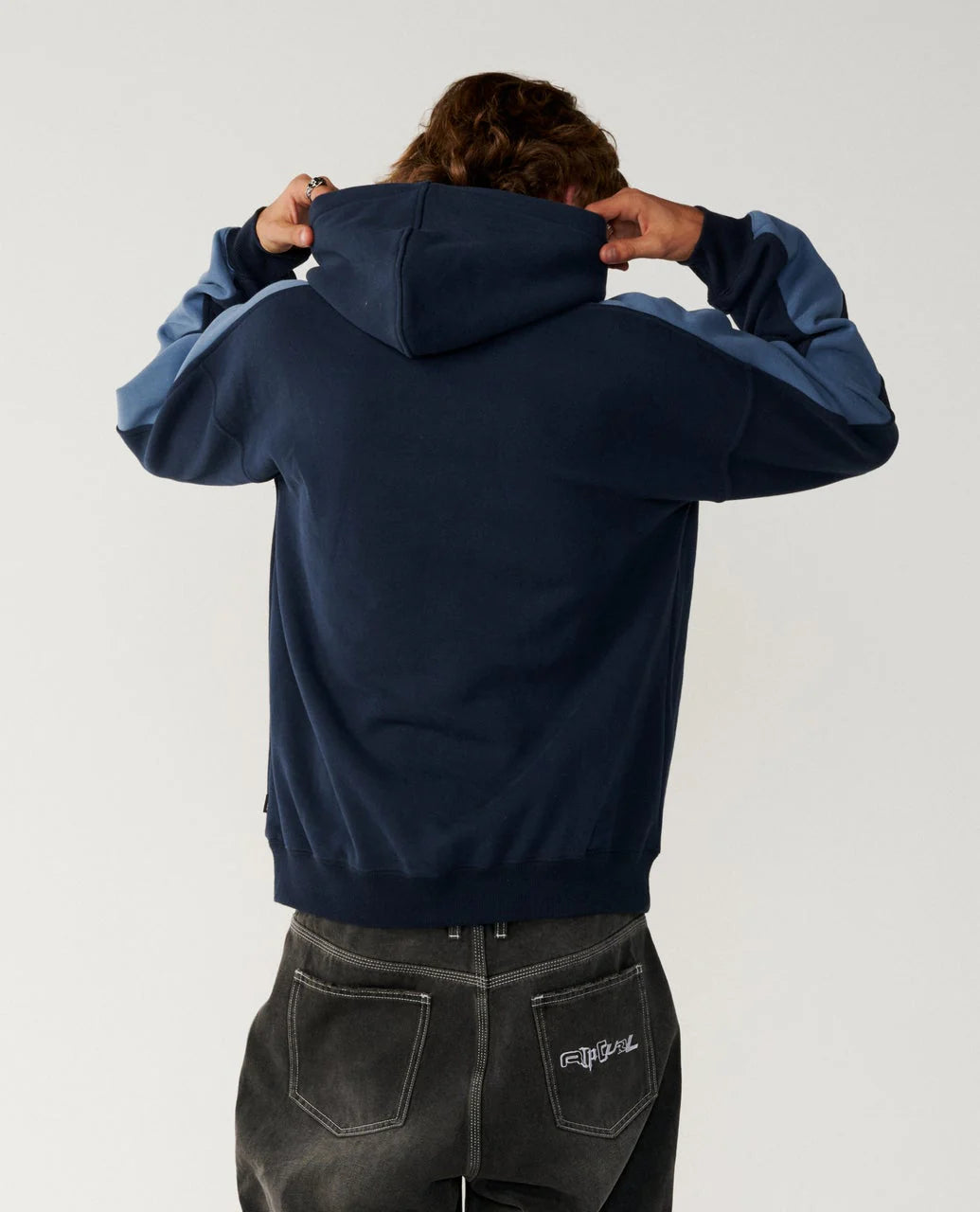 ARCHIVE PANEL HOOD