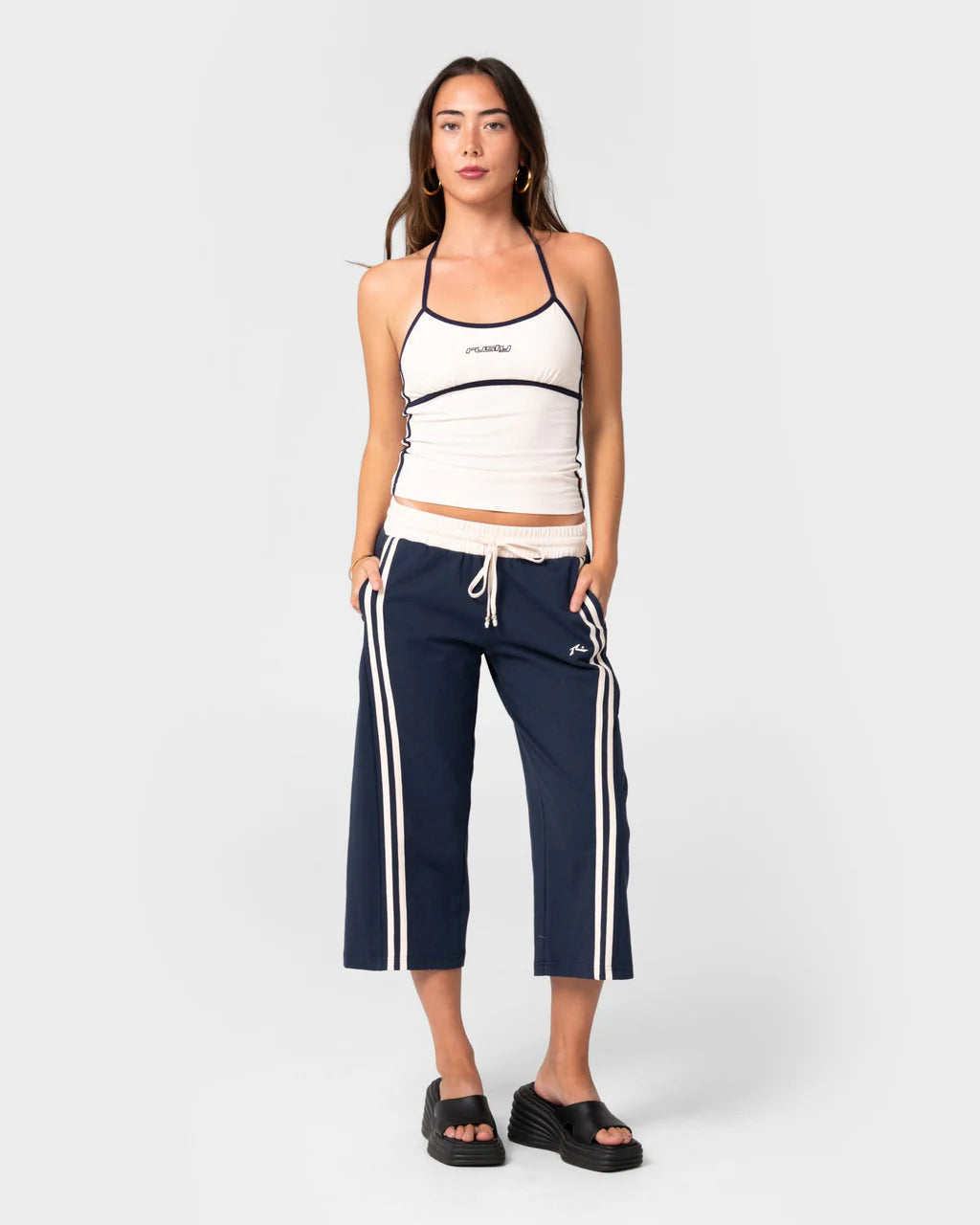 MANEATER LOW RISE CAPRI TRACK PANT