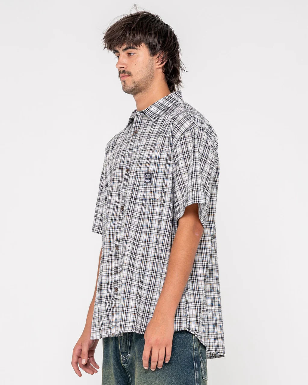 WORLDWIDE CURVED HEM SHORT SLEEVE SHIRT