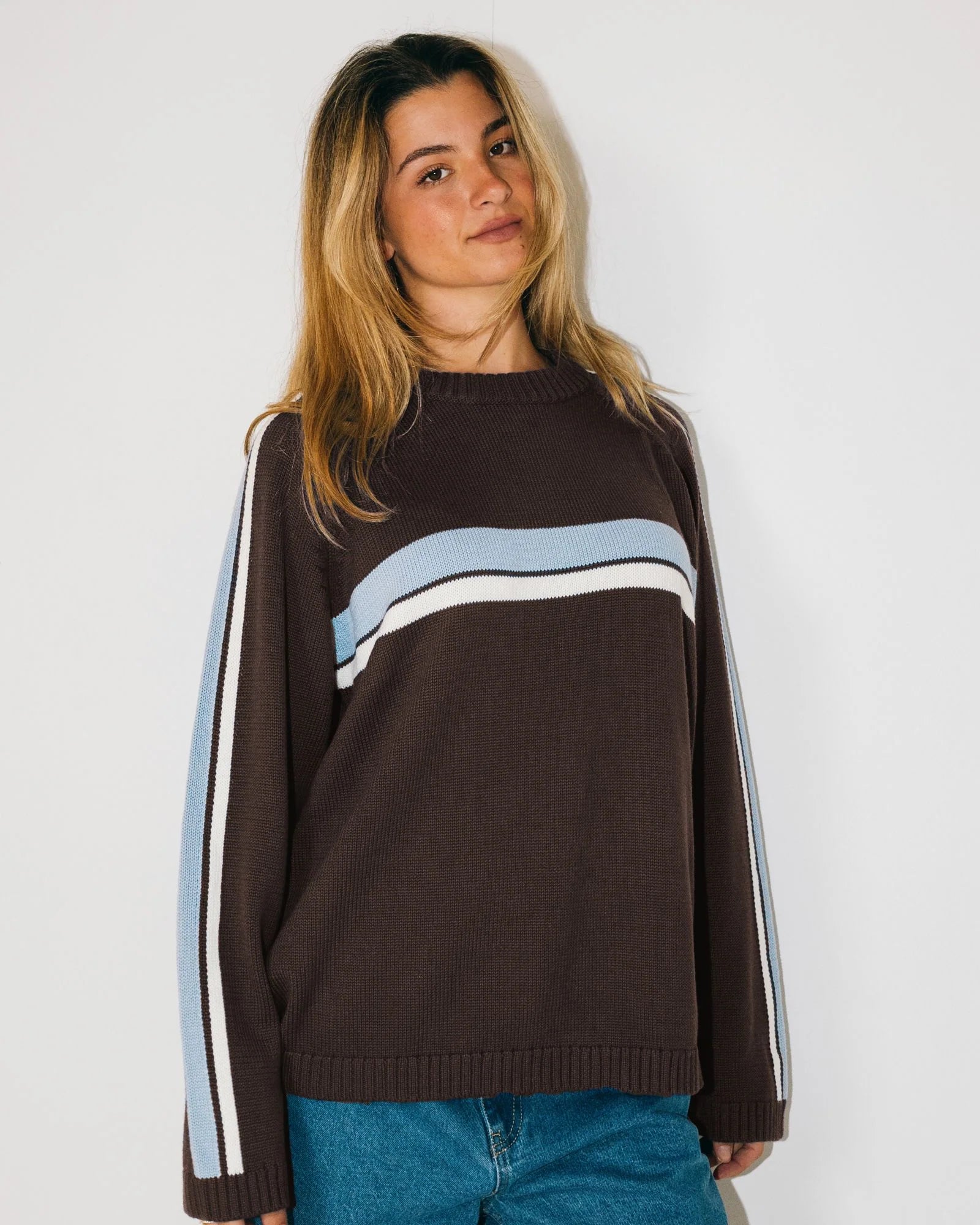 WHITE LINES LONG SLEEVE CREW KNIT