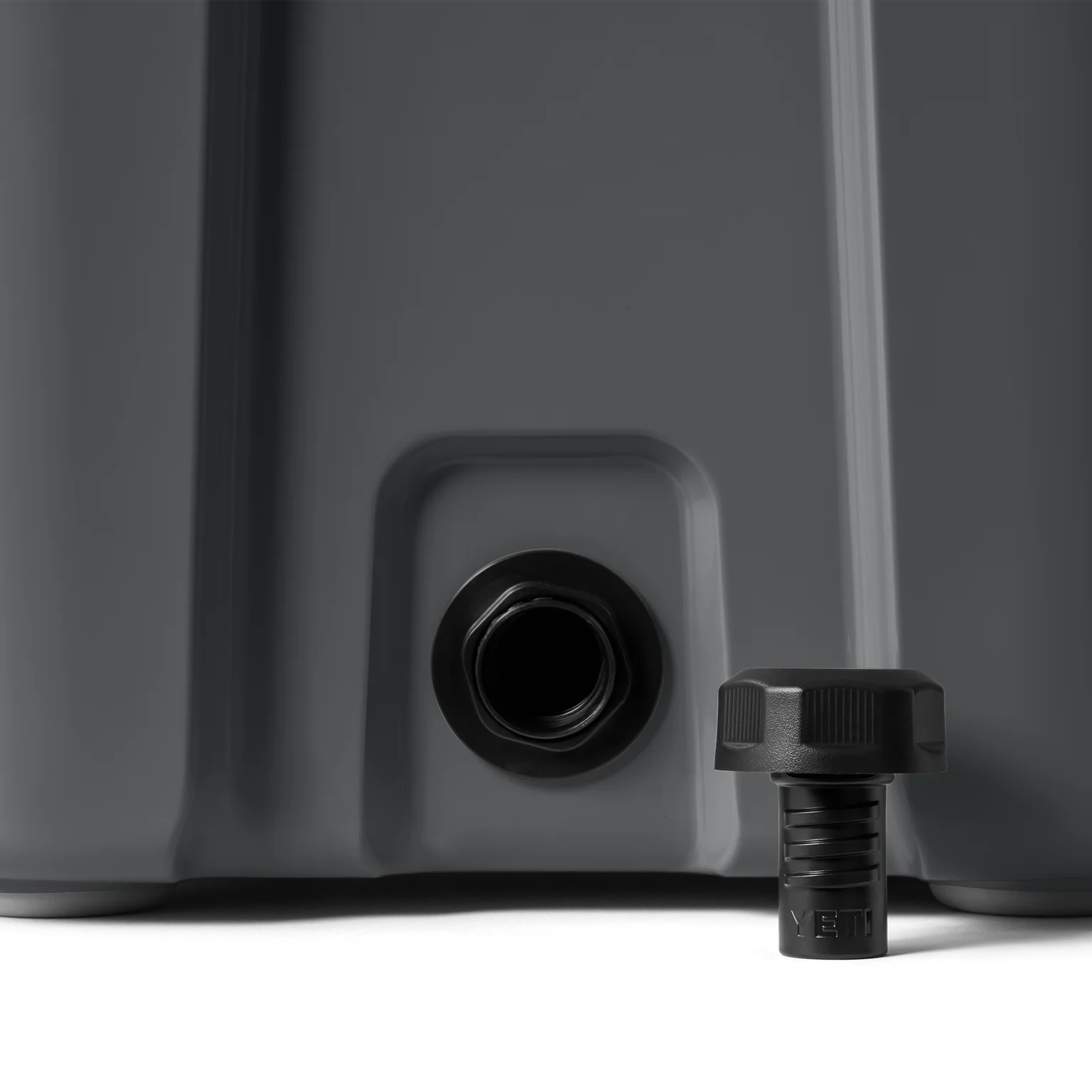 ROADIE 24 HARD COOLER