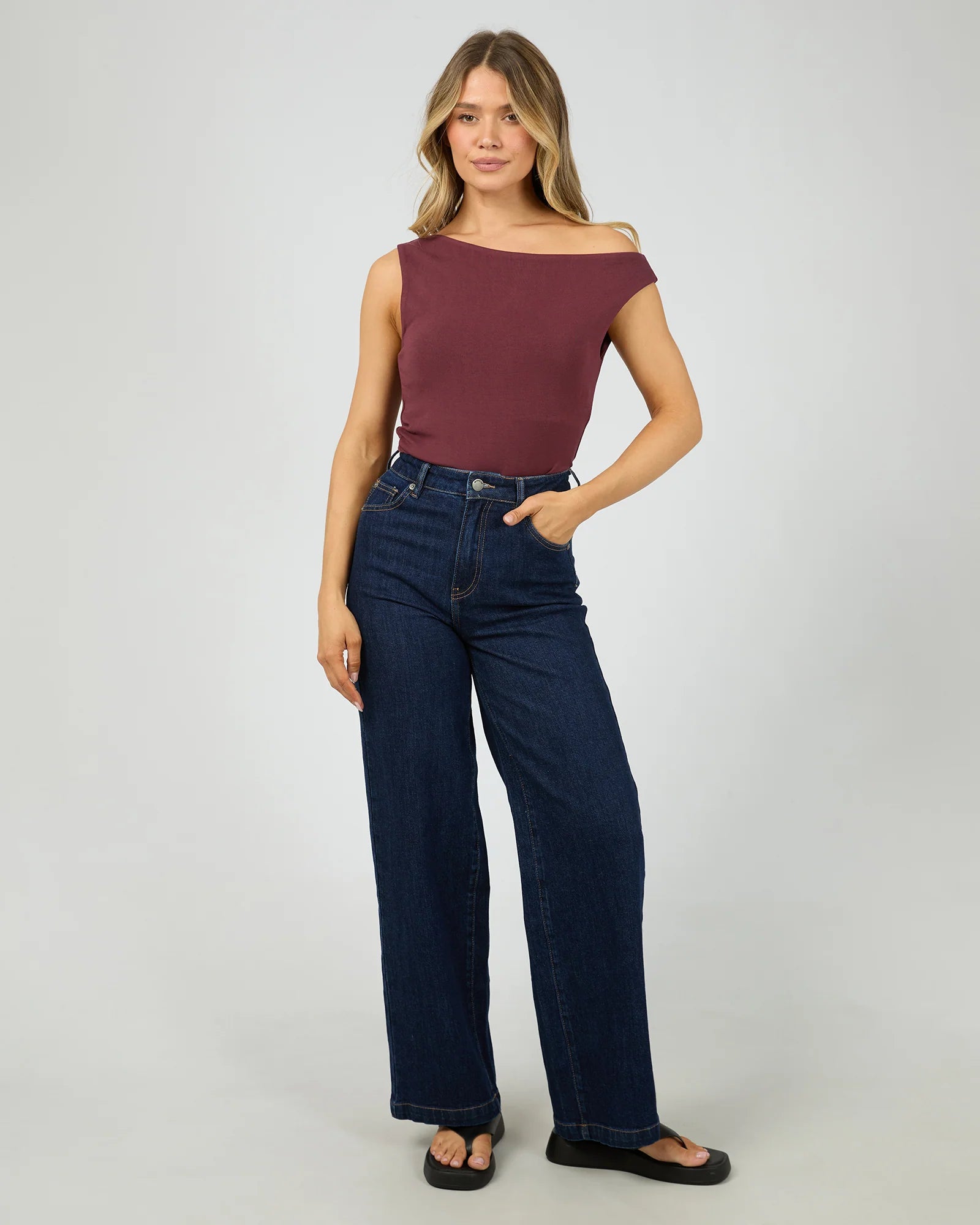 KYLIE OFF SHOULDER TOP