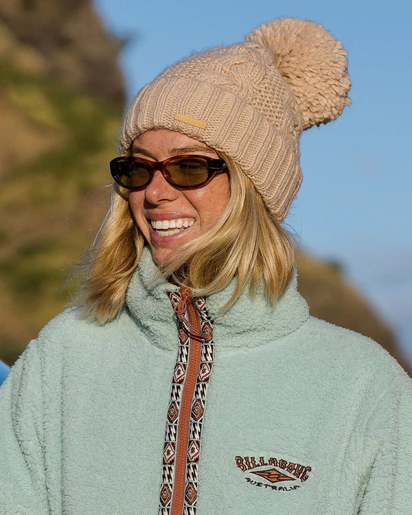 COZY UP BEANIE