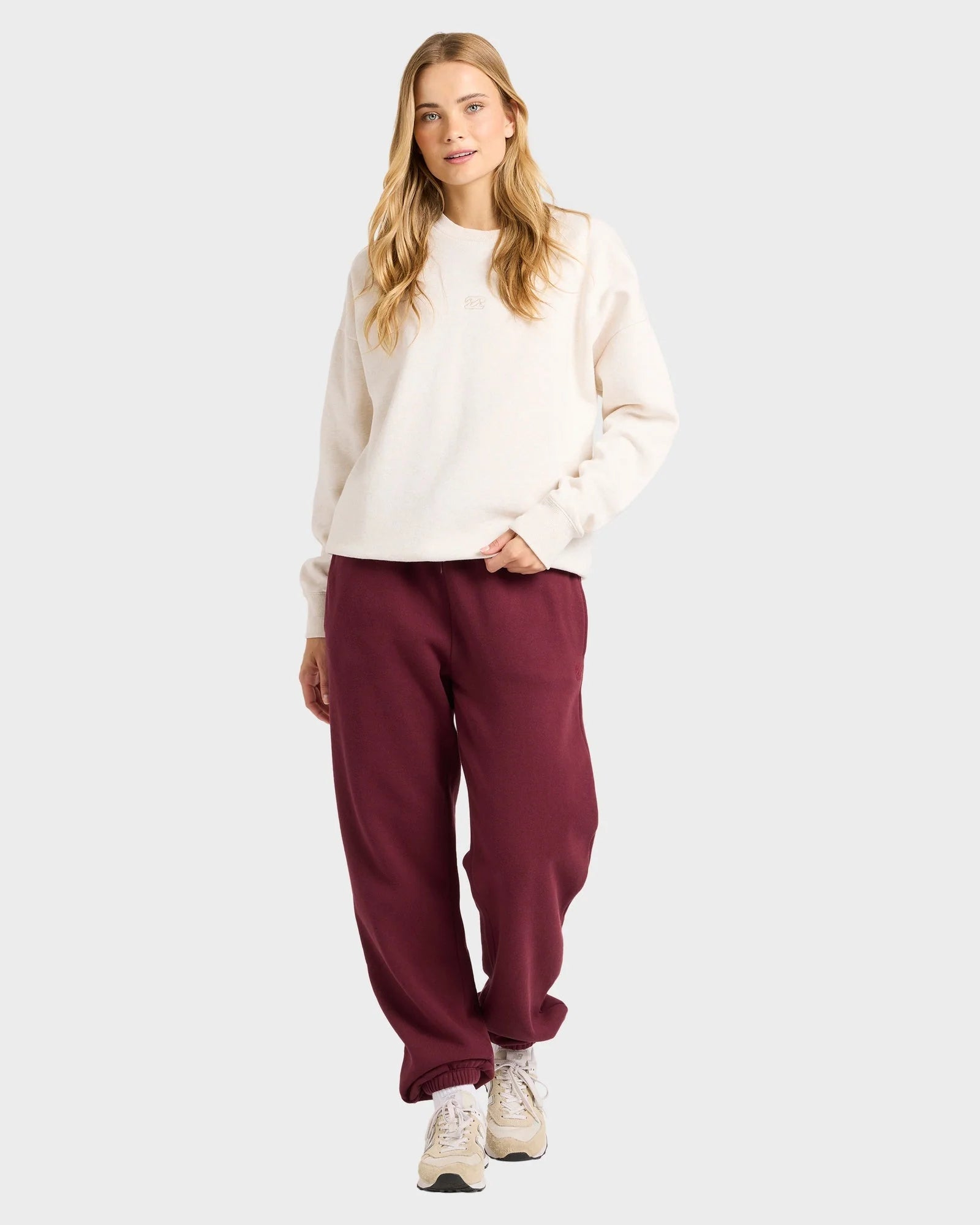 WAVE ESSENTIALS TRACKPANT