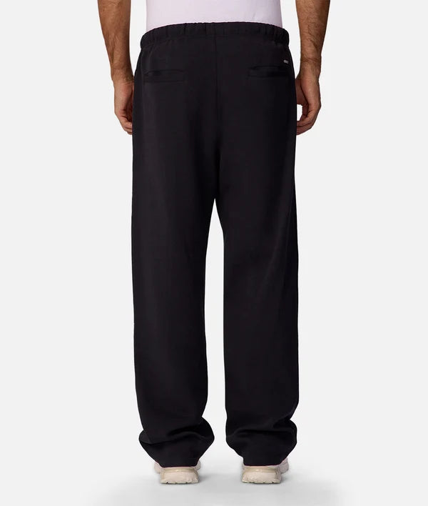 black tech trackpant