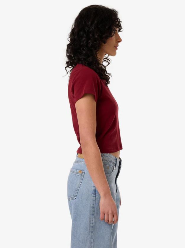 MINIMAL THRILLS MINI TEE