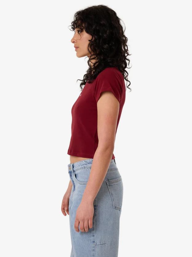 MINIMAL THRILLS MINI TEE