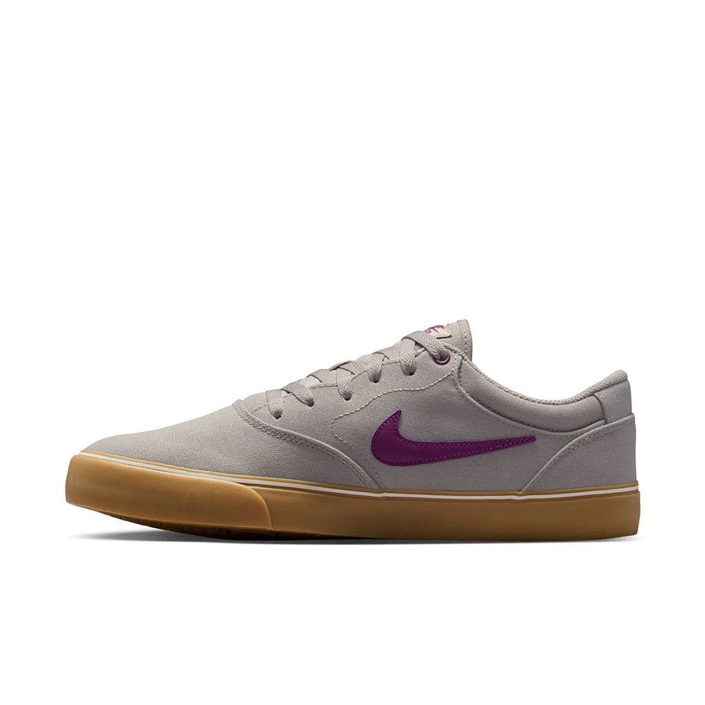 nike sb casual skate shoe grey