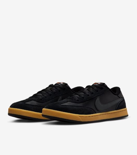 NIKE SB FC CLASSIC