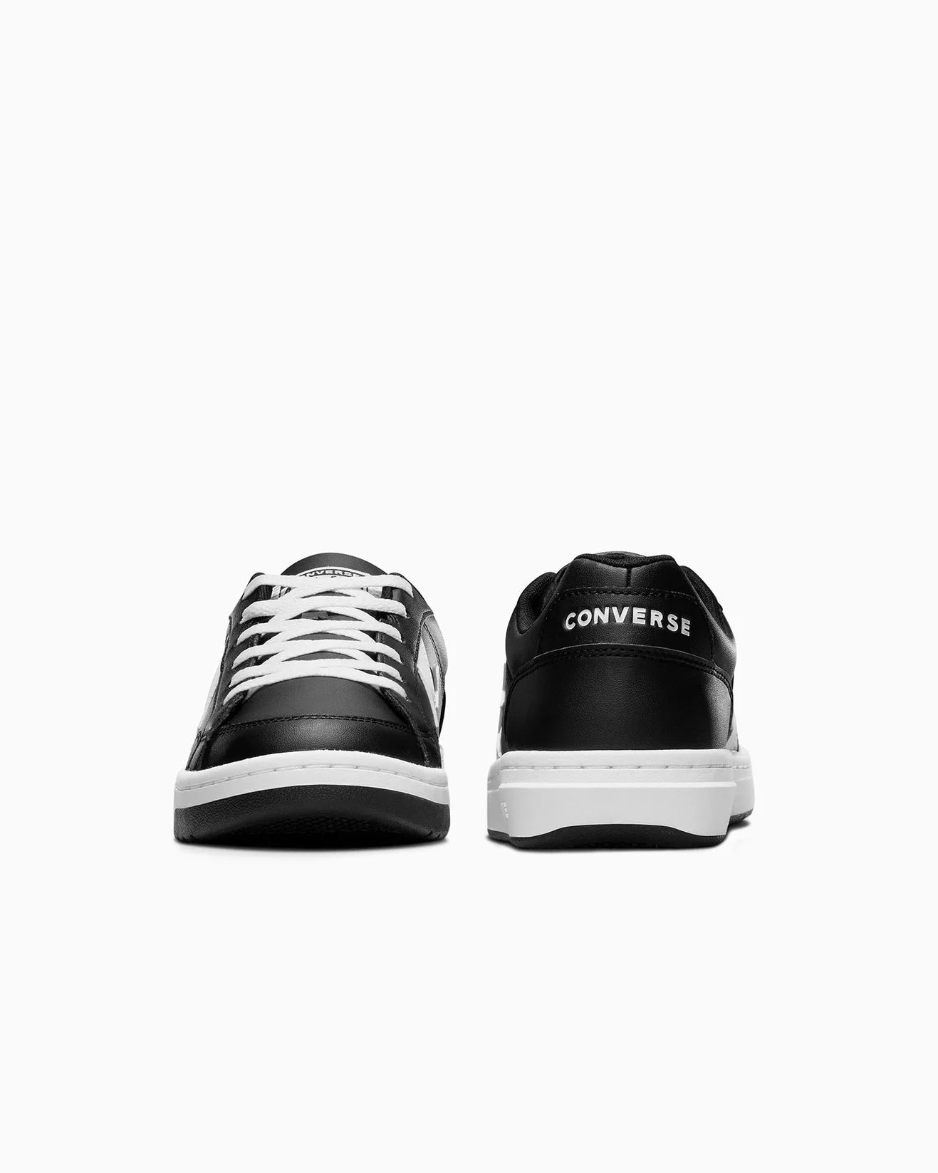 pro blaze v2 foundation low top black and white