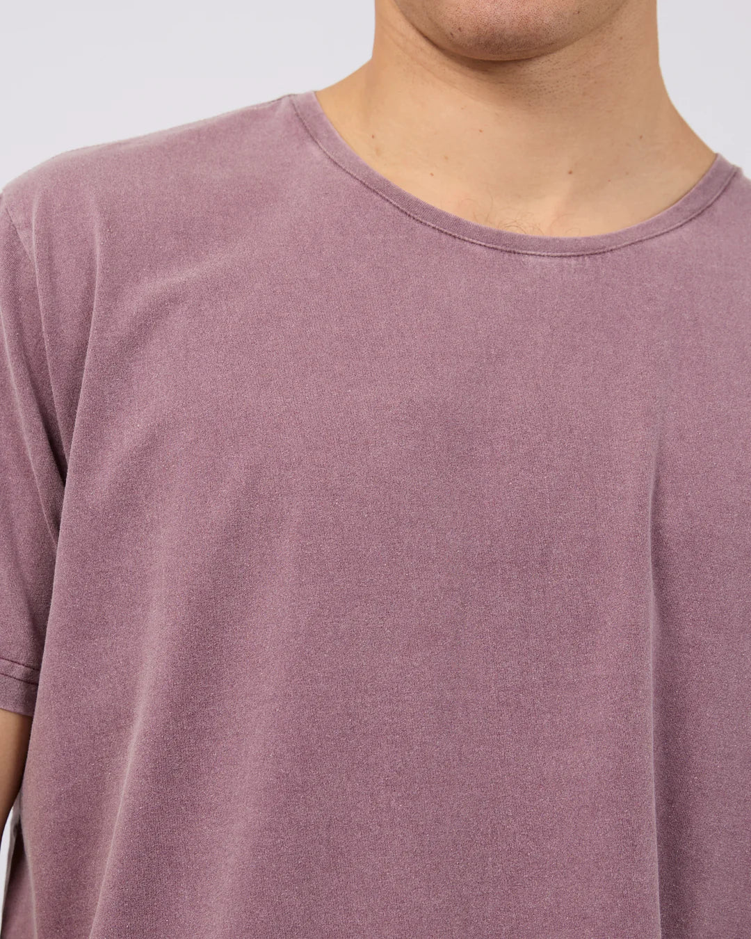 TAIL TEE