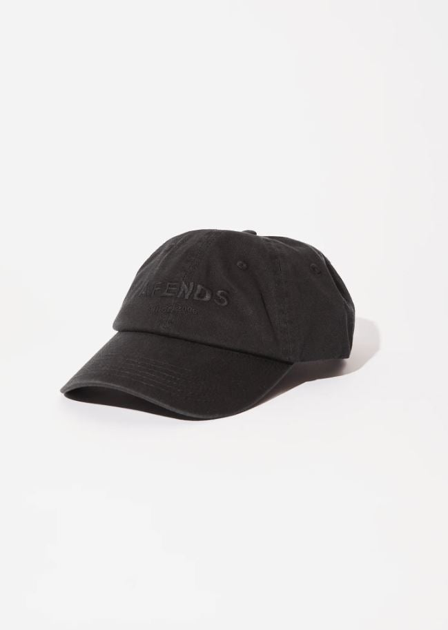 QUESTIONS - SIX PANEL CAP