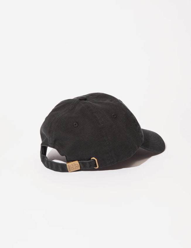 QUESTIONS - SIX PANEL CAP