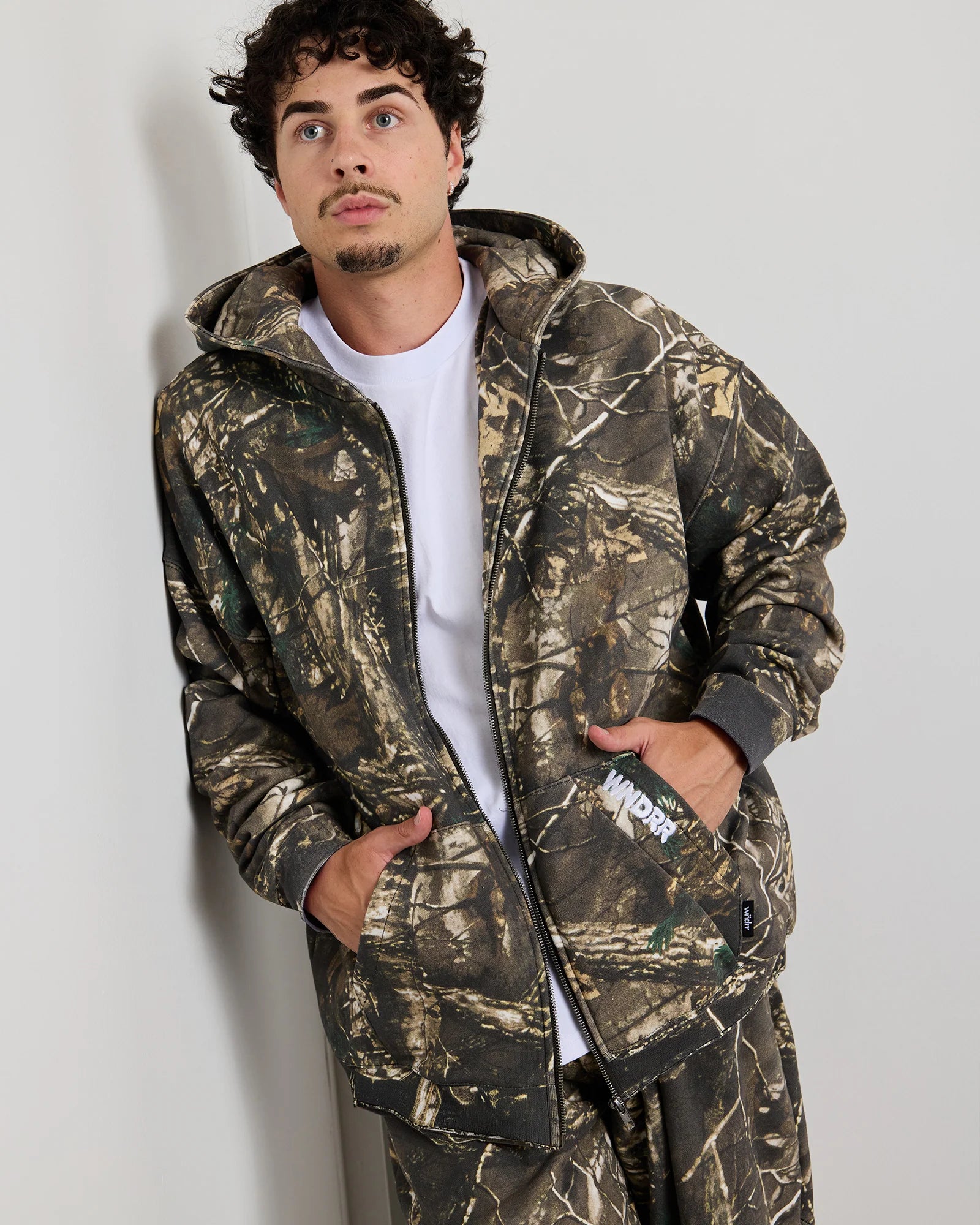 HALO ZIP HOOD SWEAT
