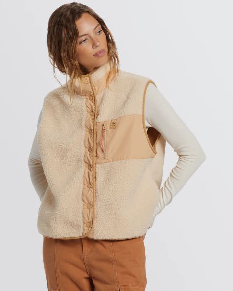 HIKE UP VEST