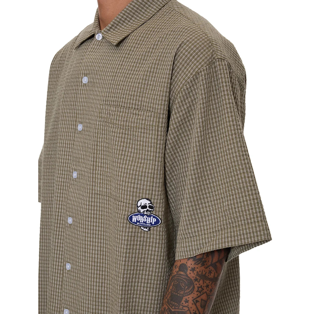 JAWS BOX FIT CROPPED SHORT SLEEVE SHIRT