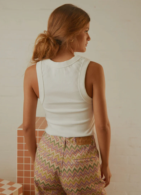 A HEATHER SINGLET
