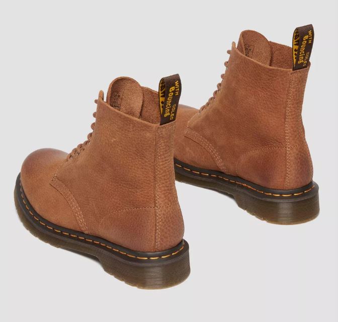 1460 8 EYE BOOT