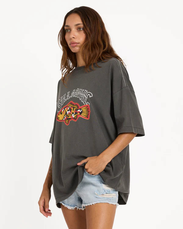 OTIS MANGROVE FISHO TEE BILLABONG WASHED BLACK True boy tee Oversized fit Crew neck Soft-hand screenprint