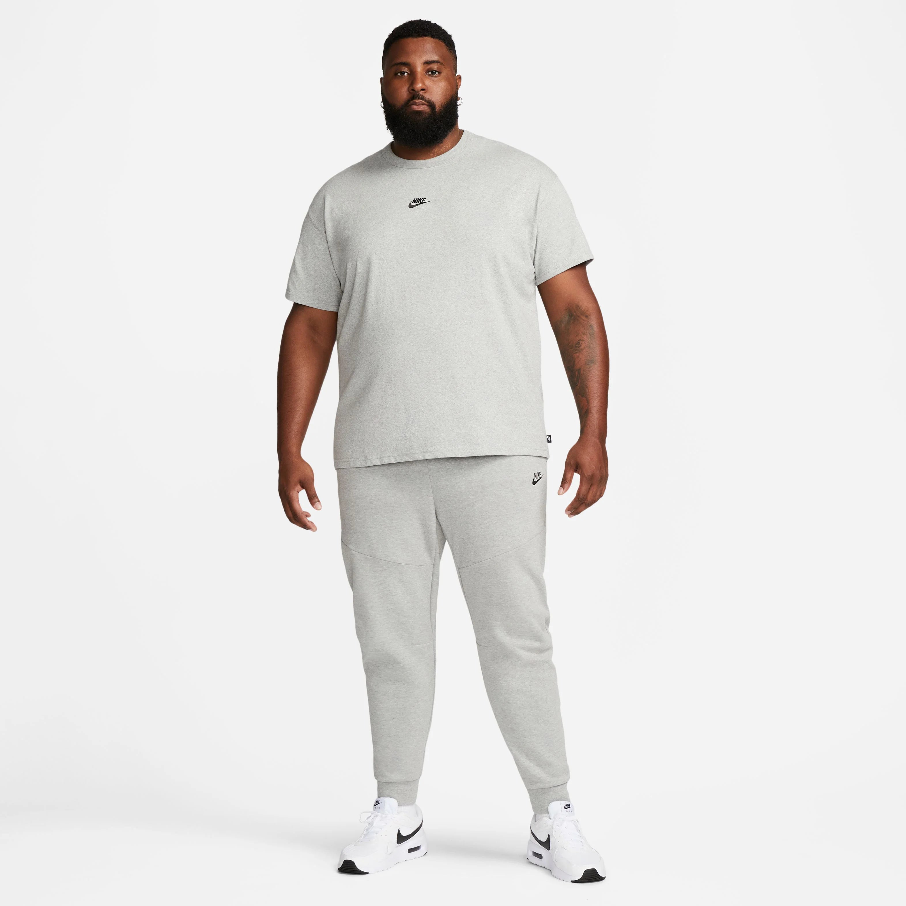 M NSW PREMIUM ESSENTIALS TEE