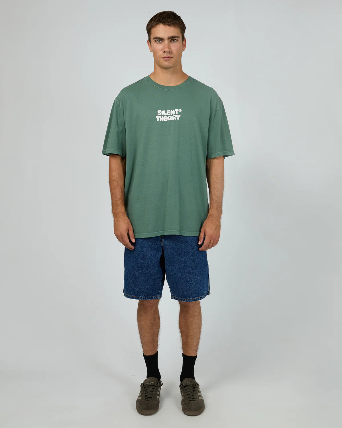 ICONIC TEE