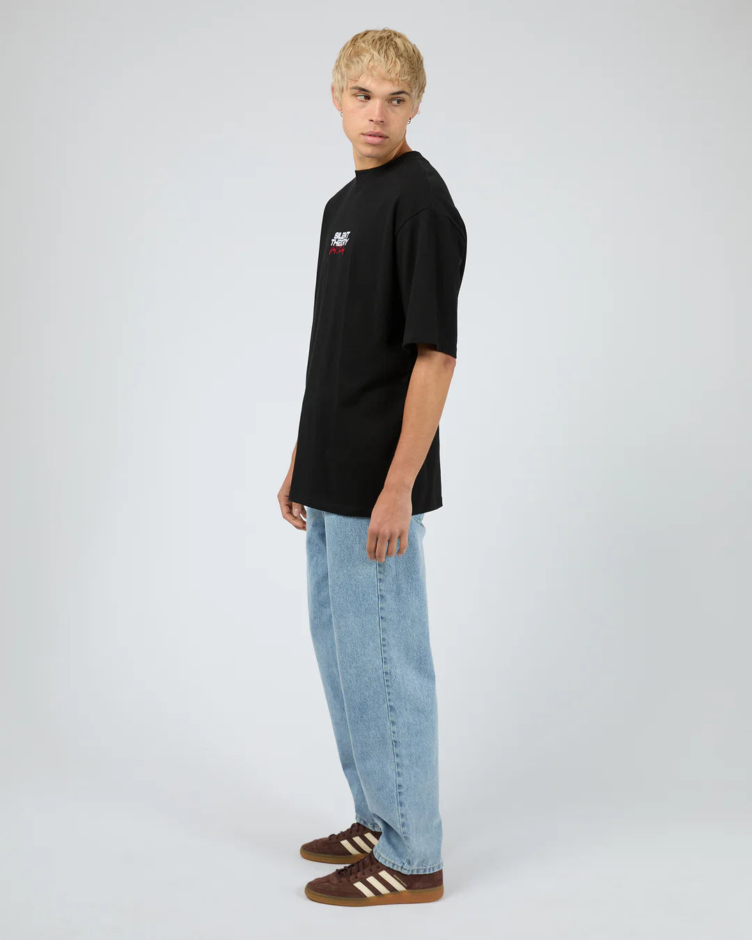 WORLD CLASS TEE