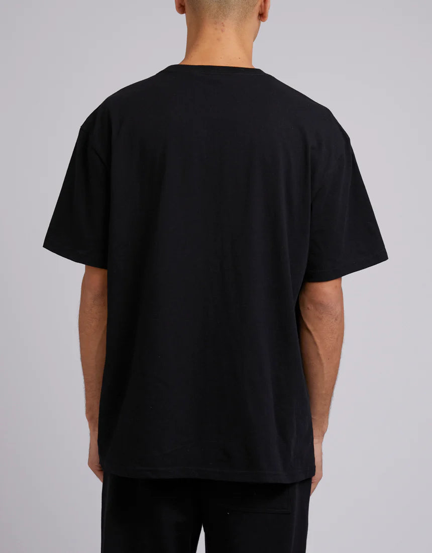 ESSENTIAL FIT TEE