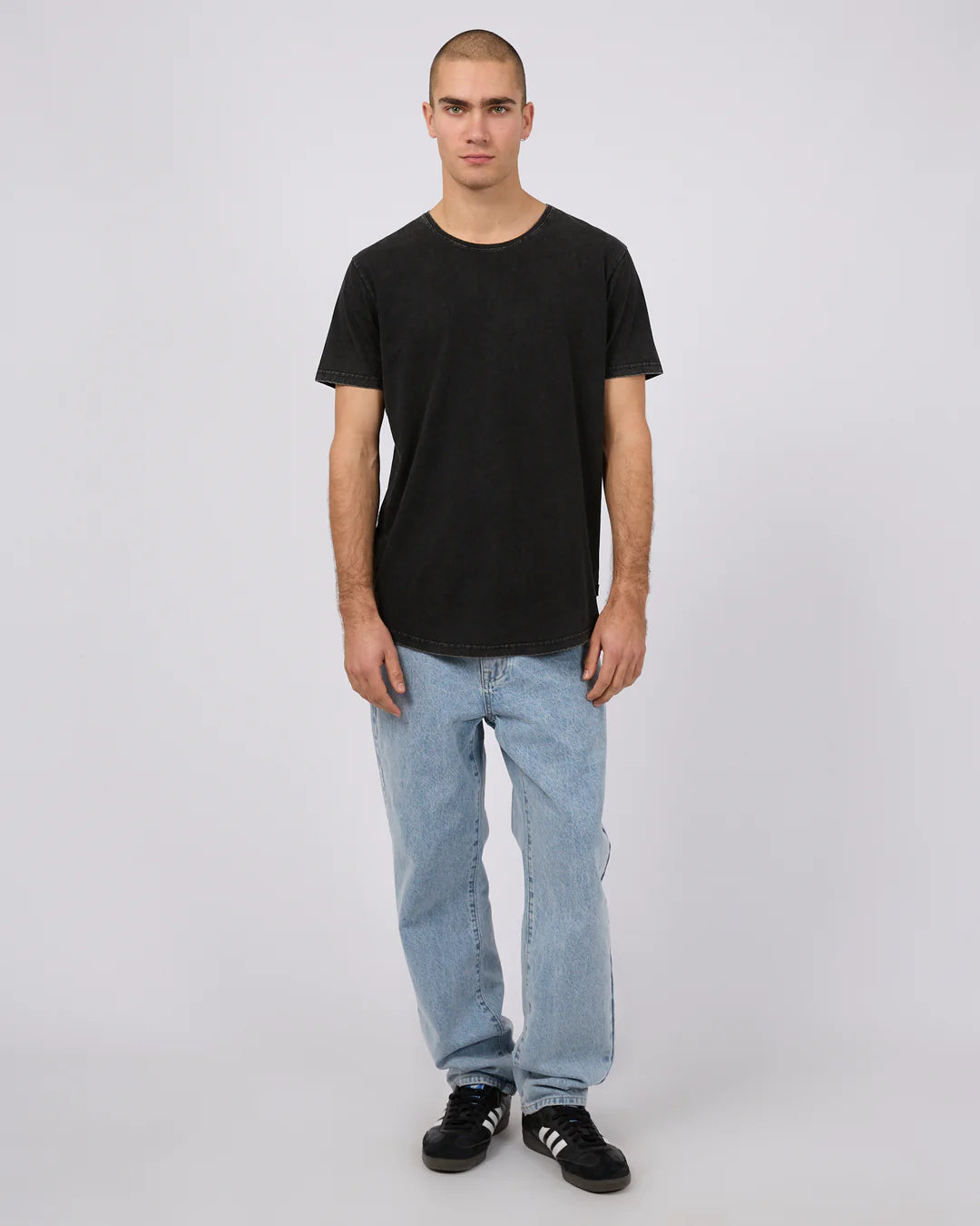 TAIL TEE