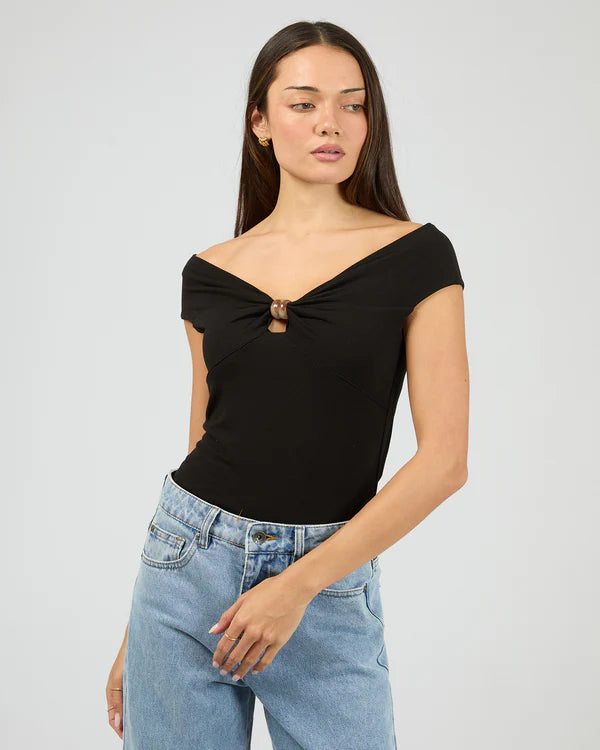 ATLAS OFF SHOULDER TOP
