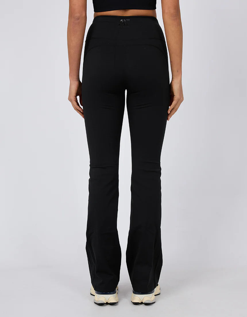 ACTIVE FLARE LEGGING