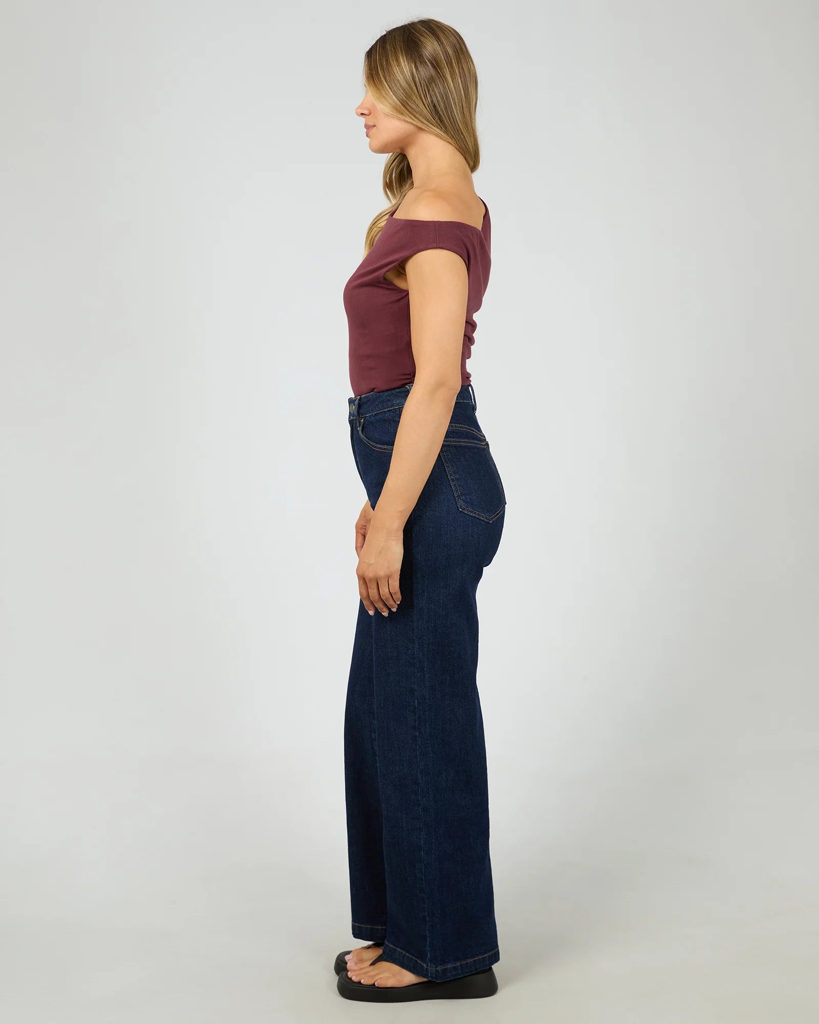 KYLIE OFF SHOULDER TOP