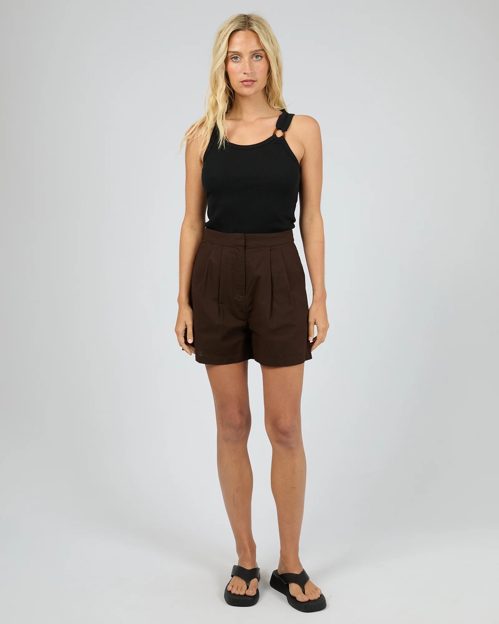 ESSENTIAL BERMUDA SHORT