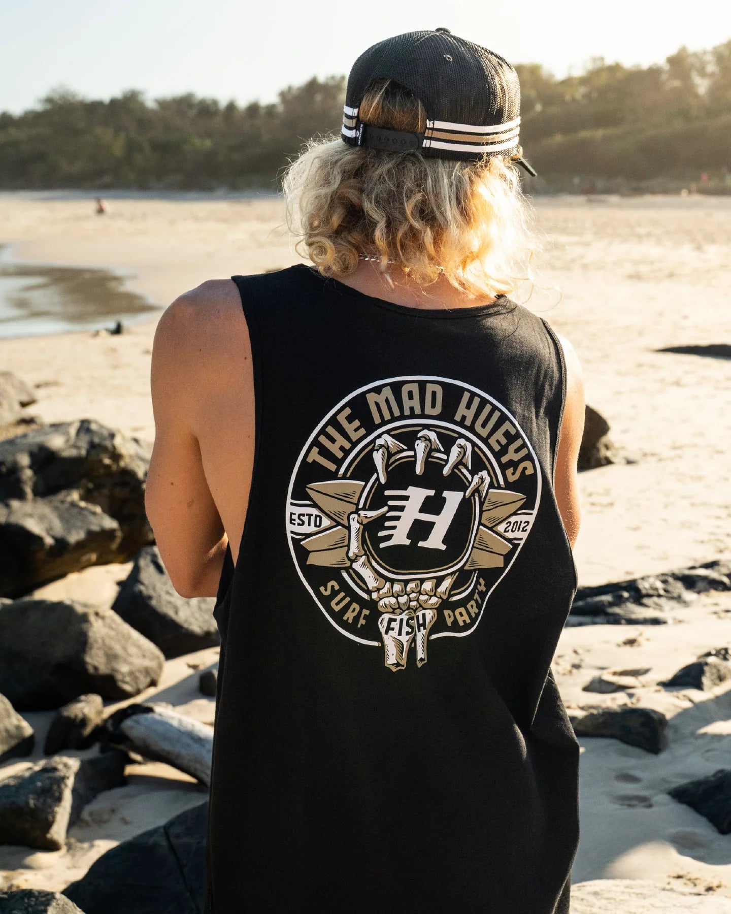 SURF HUEYS TANK