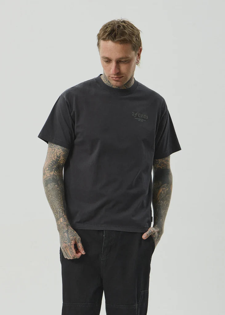 HQ BOXY TEE