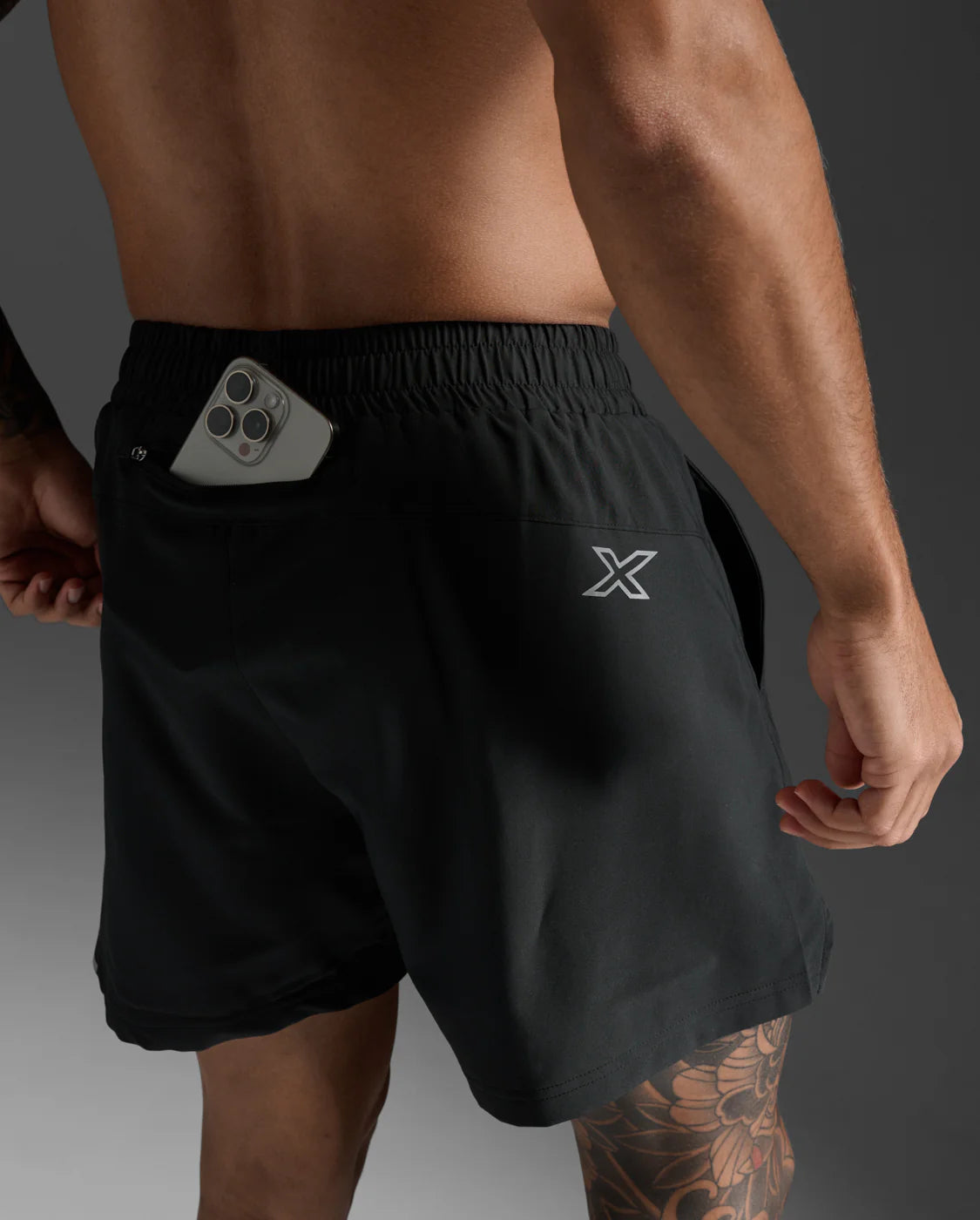 2XU 5 INCH AERO SHORTS BLACK/SILVER