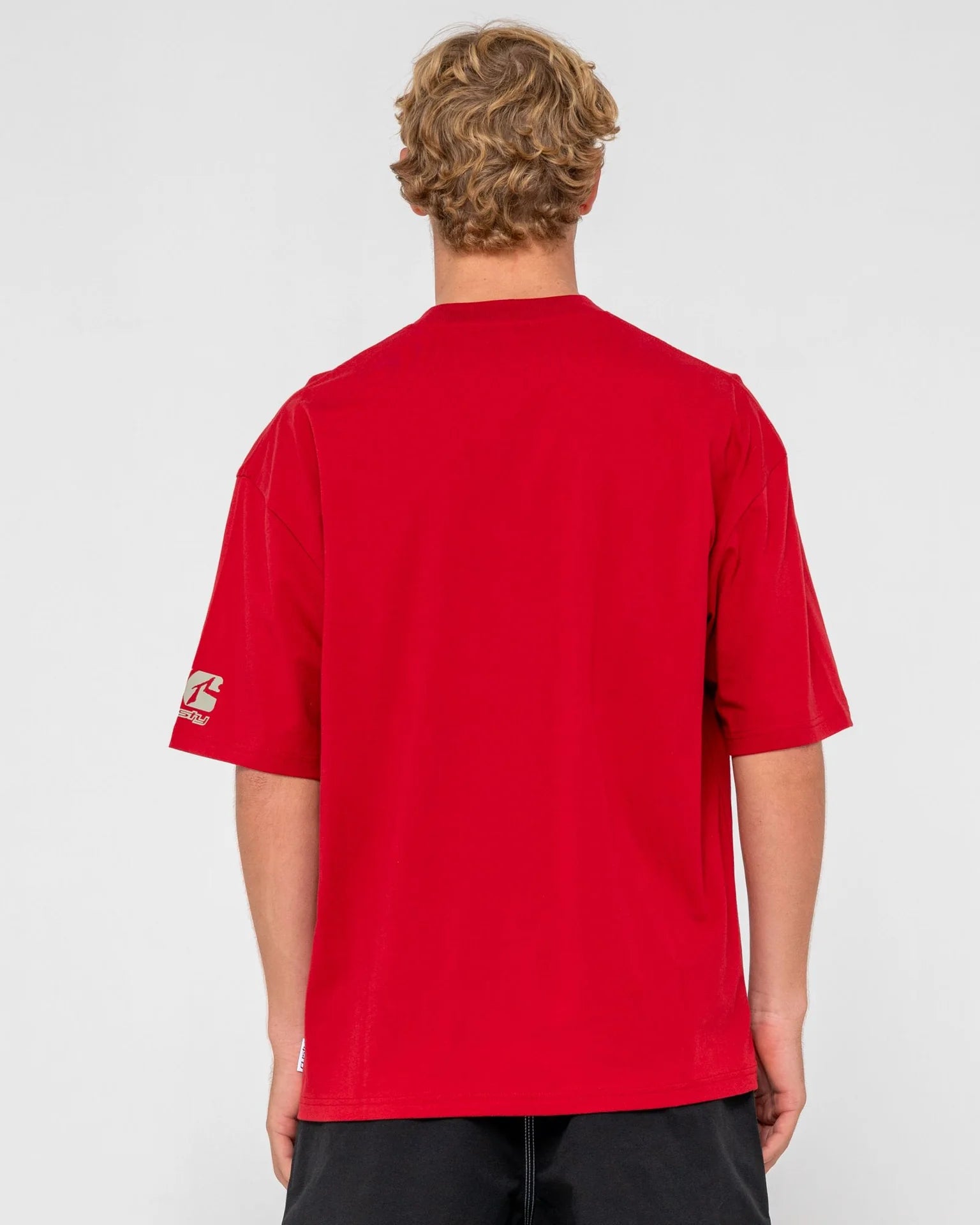 JETSETTER SHORT SLEEVE TEE
