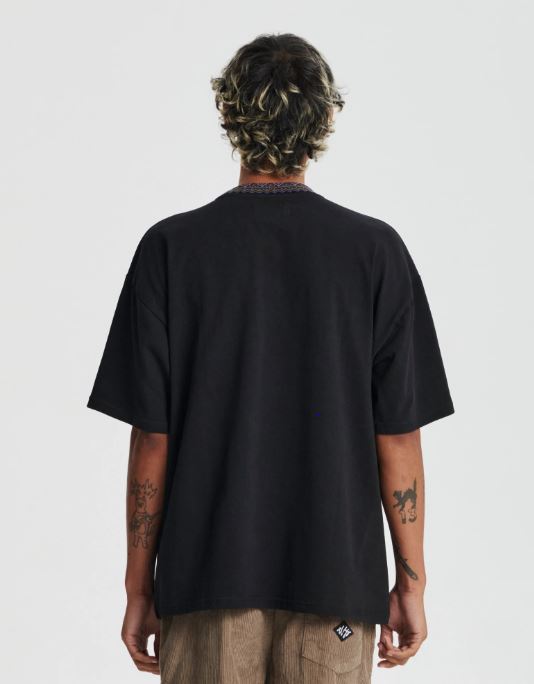 OFFSET RIB TEE