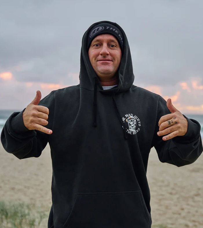 ON THE ROCKS HOODED PULLOVER