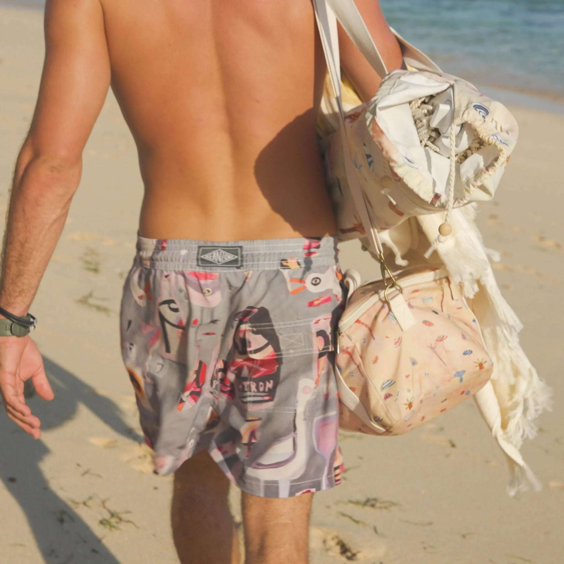 VOYAGE COOLER