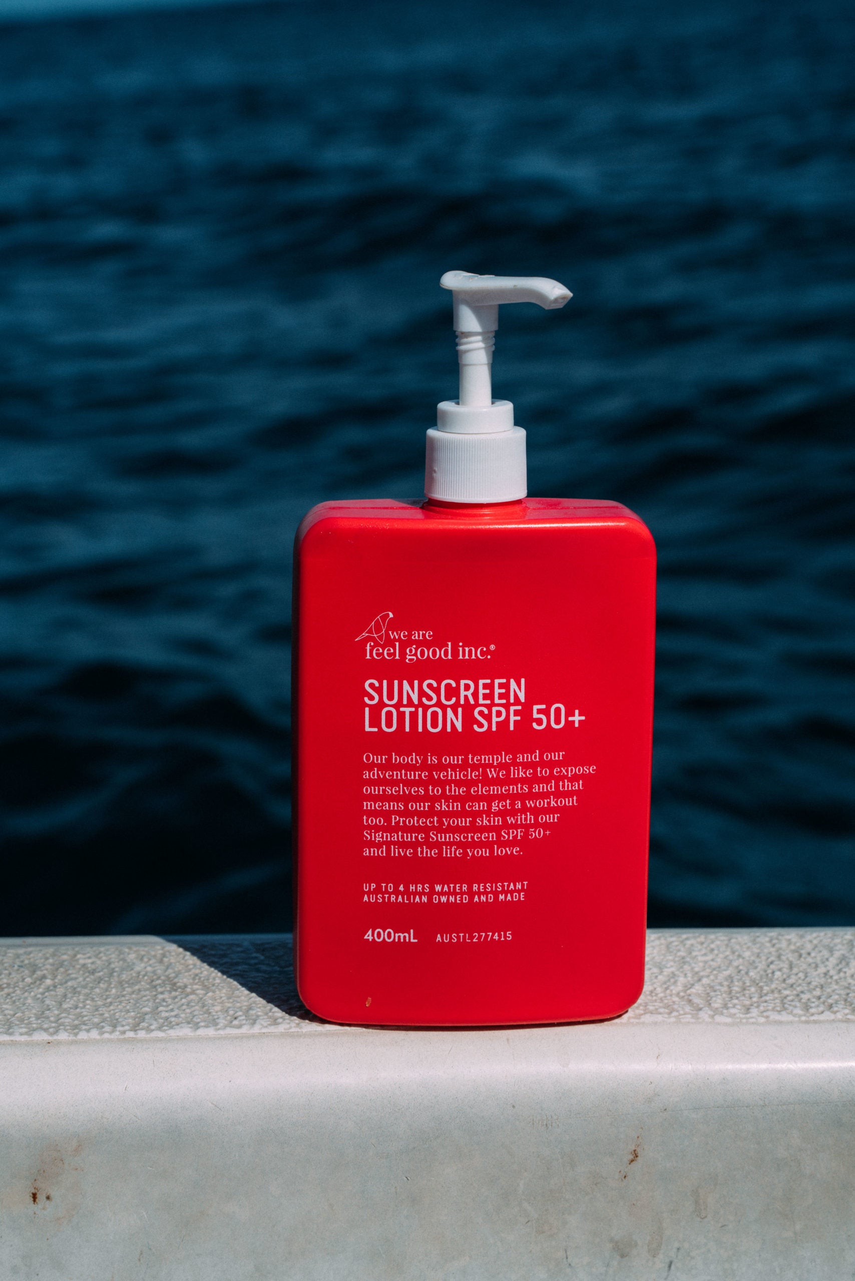 SIGNATURE SUNSCREEN LOTION SPF50+ 400ml