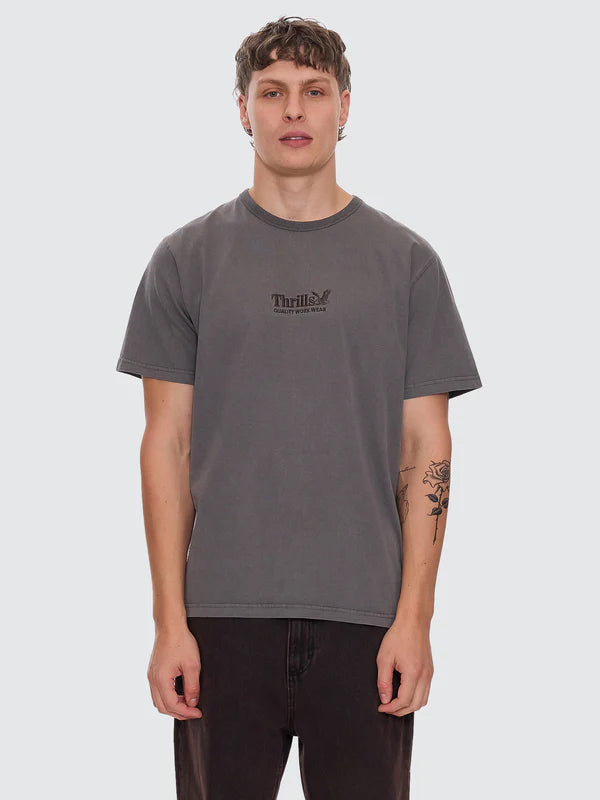 THRILLS WORKWEAR EMBRO MERCH FIT TEE