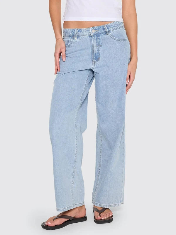 BILLIE LOW RISE BAGGY JEAN