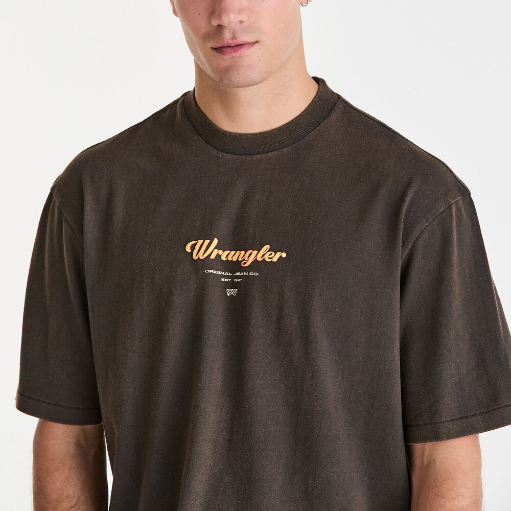 NORTH ELM SLACKER TEE