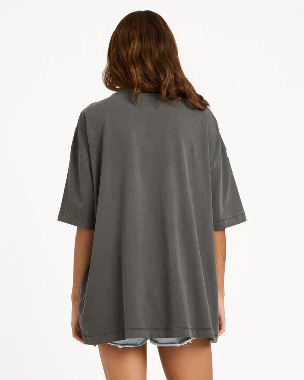 OTIS MANGROVE FISHO TEE BILLABONG WASHED BLACK True boy tee Oversized fit Crew neck Soft-hand screenprint