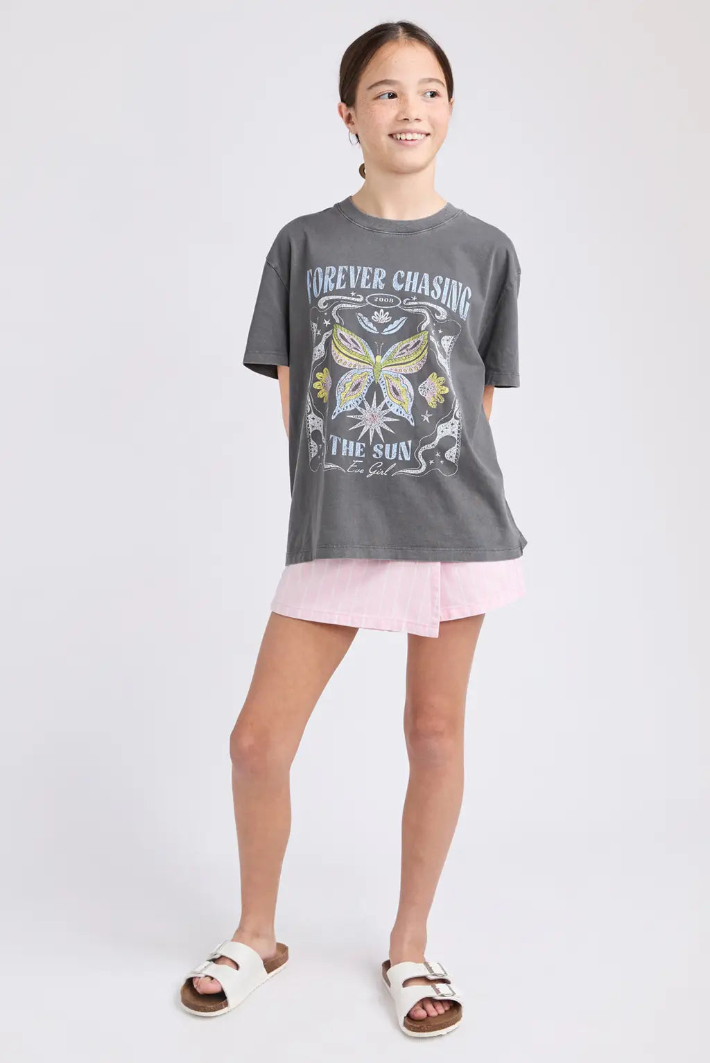 CHASING THE SUN TEE