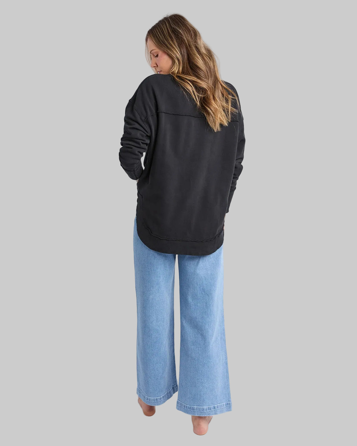 Foxwoods black sweater Long drop hem
